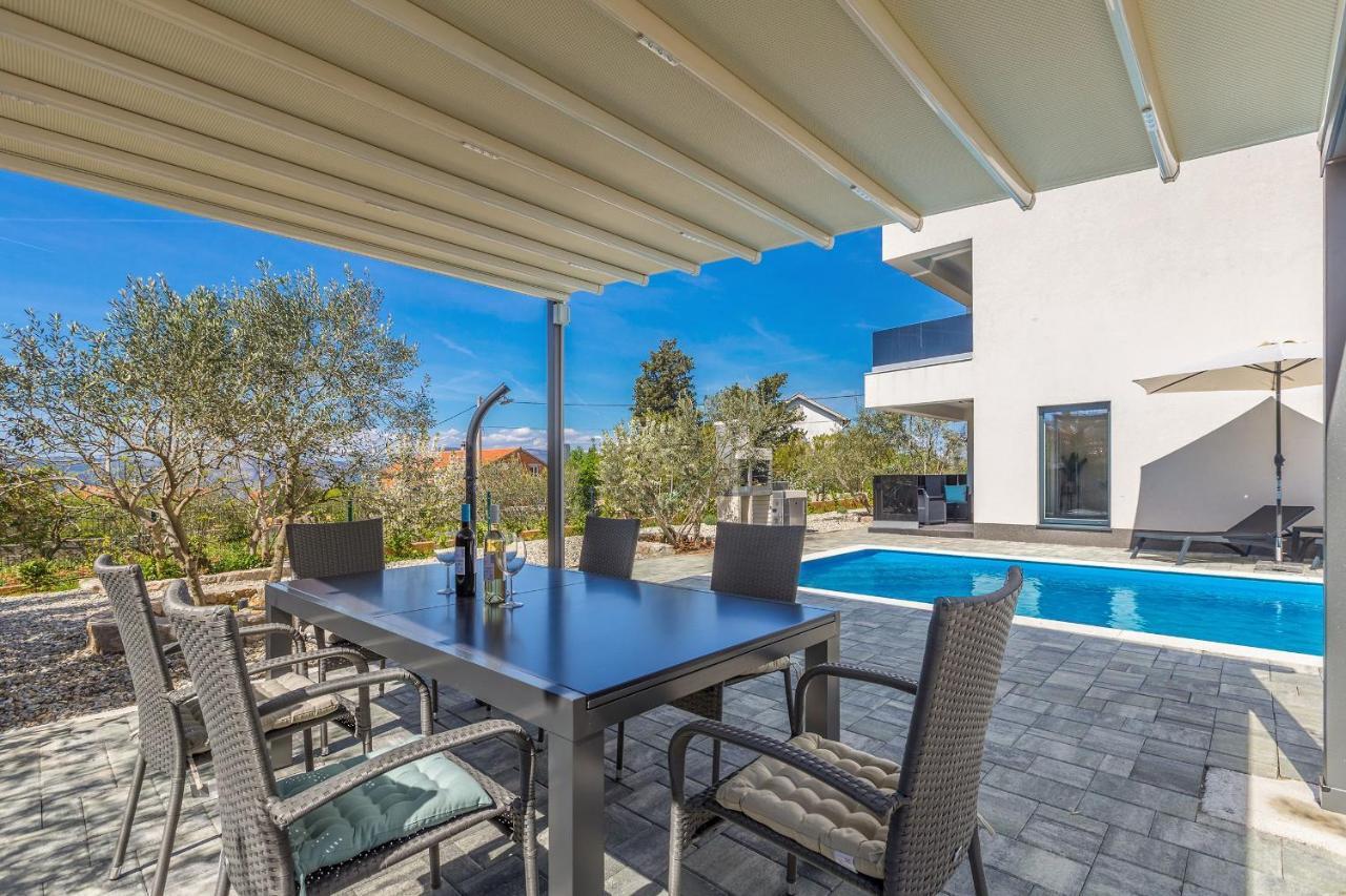 Villa Lio With Private Pool Linardici Ngoại thất bức ảnh